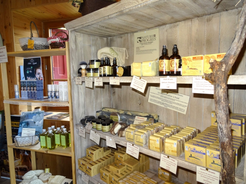 Les savons artisanaux de « La Rose trémière » VelayAttractivitéTourisme